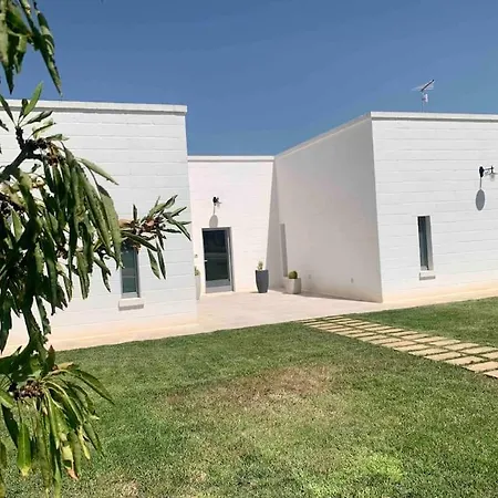 Tenuta Tre Marie, Di Pregio Con Piscina A Villa Ostuni